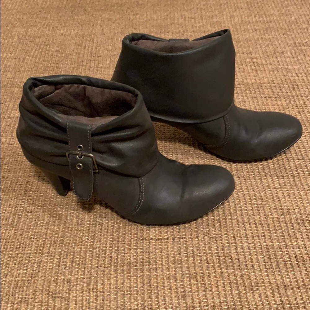 Mudd Slam gray grey buckle heel slouch booties 8 M